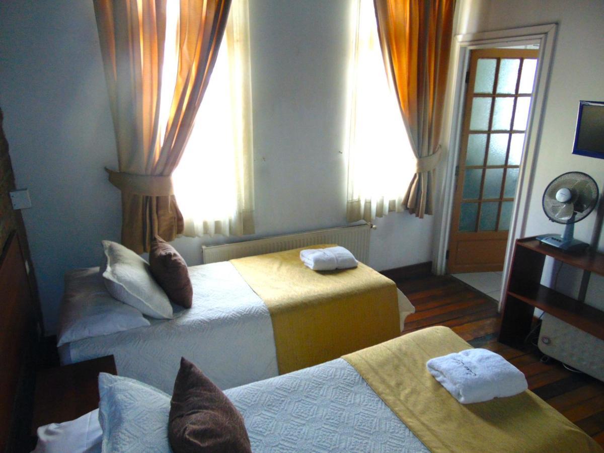 Hotel Casa Lyon ซานติอาโก ภายนอก รูปภาพ