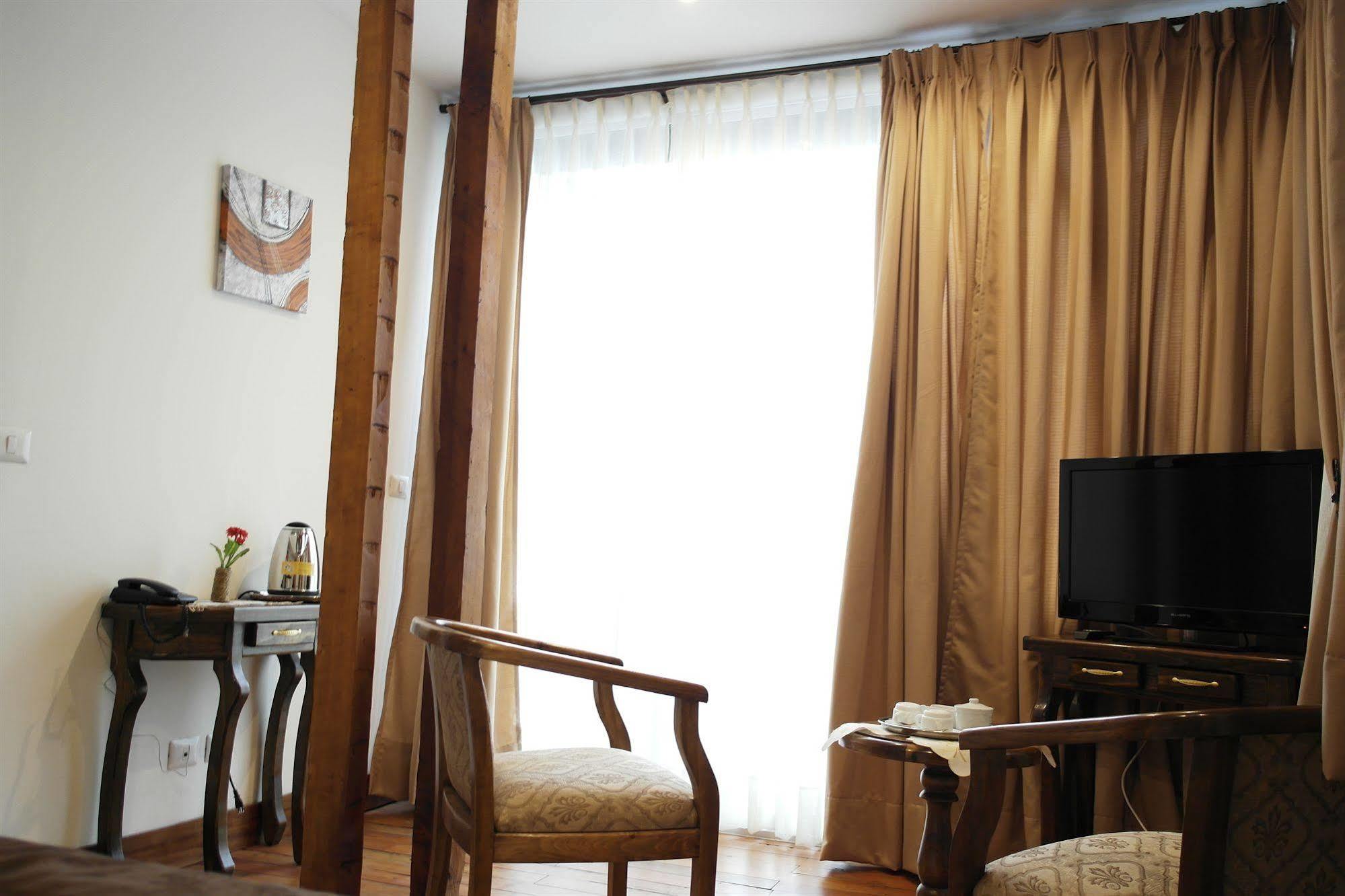 Hotel Casa Lyon ซานติอาโก ภายนอก รูปภาพ